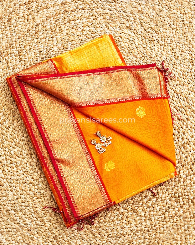 Open view of Maheshwari Lotus Butta Orange Saree