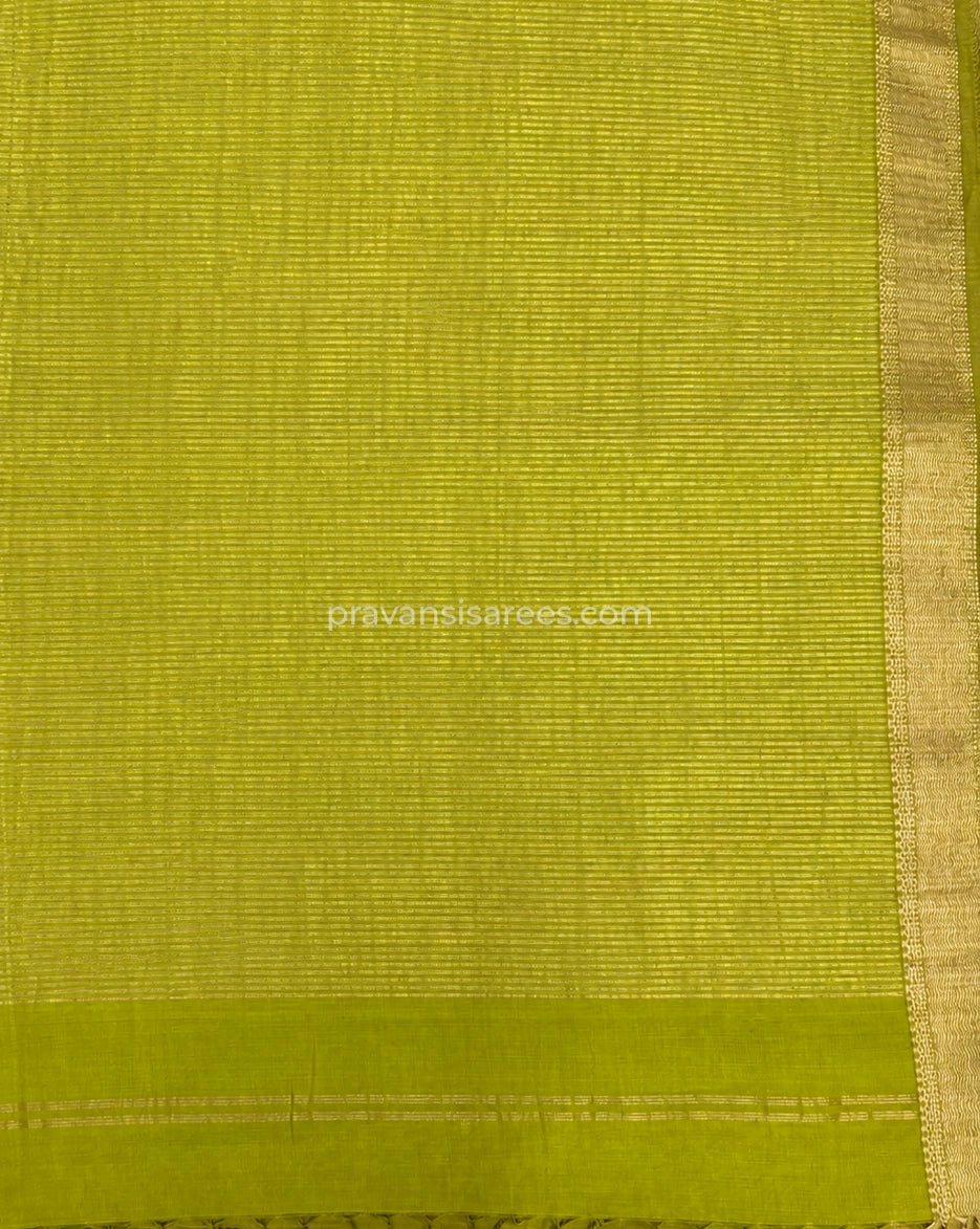 Open view of the Pure Maheshwari Check Diamond Border Lime Green Saree showing the full saree design