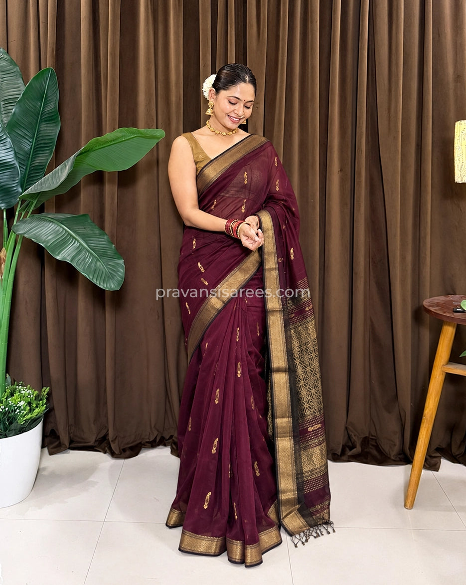 Pure Maheshwari Maroon Saree with Checked Palledar Pallu
