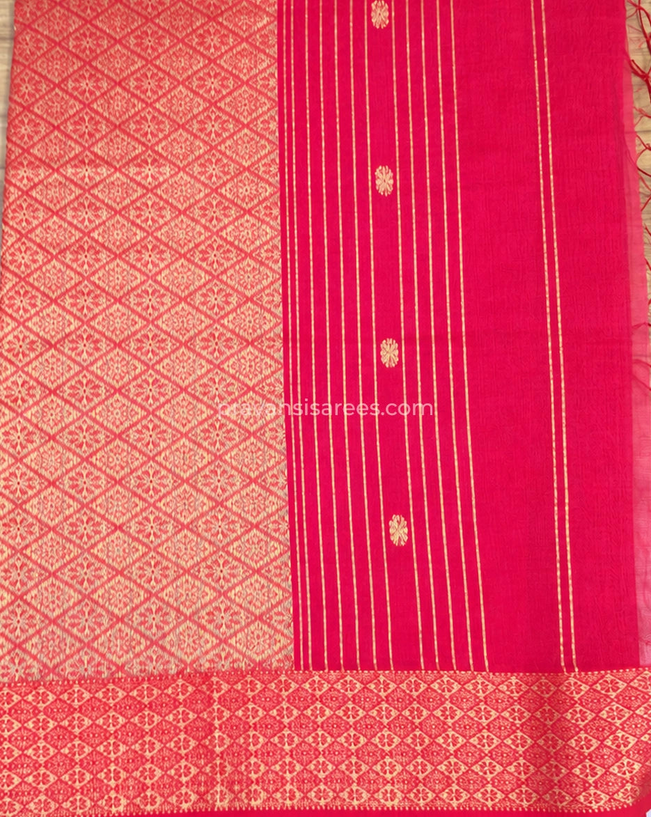 Open view of the Pure Maheshwari Palledar Royal Rani Pink Saree showing the full saree design