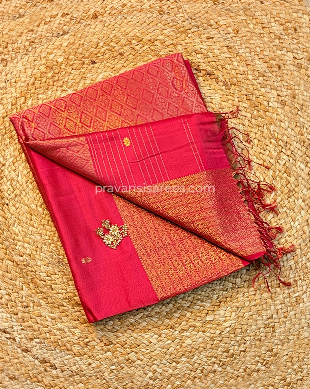 Open view of Pure Maheshwari Palledar Royal Rani Pink Saree