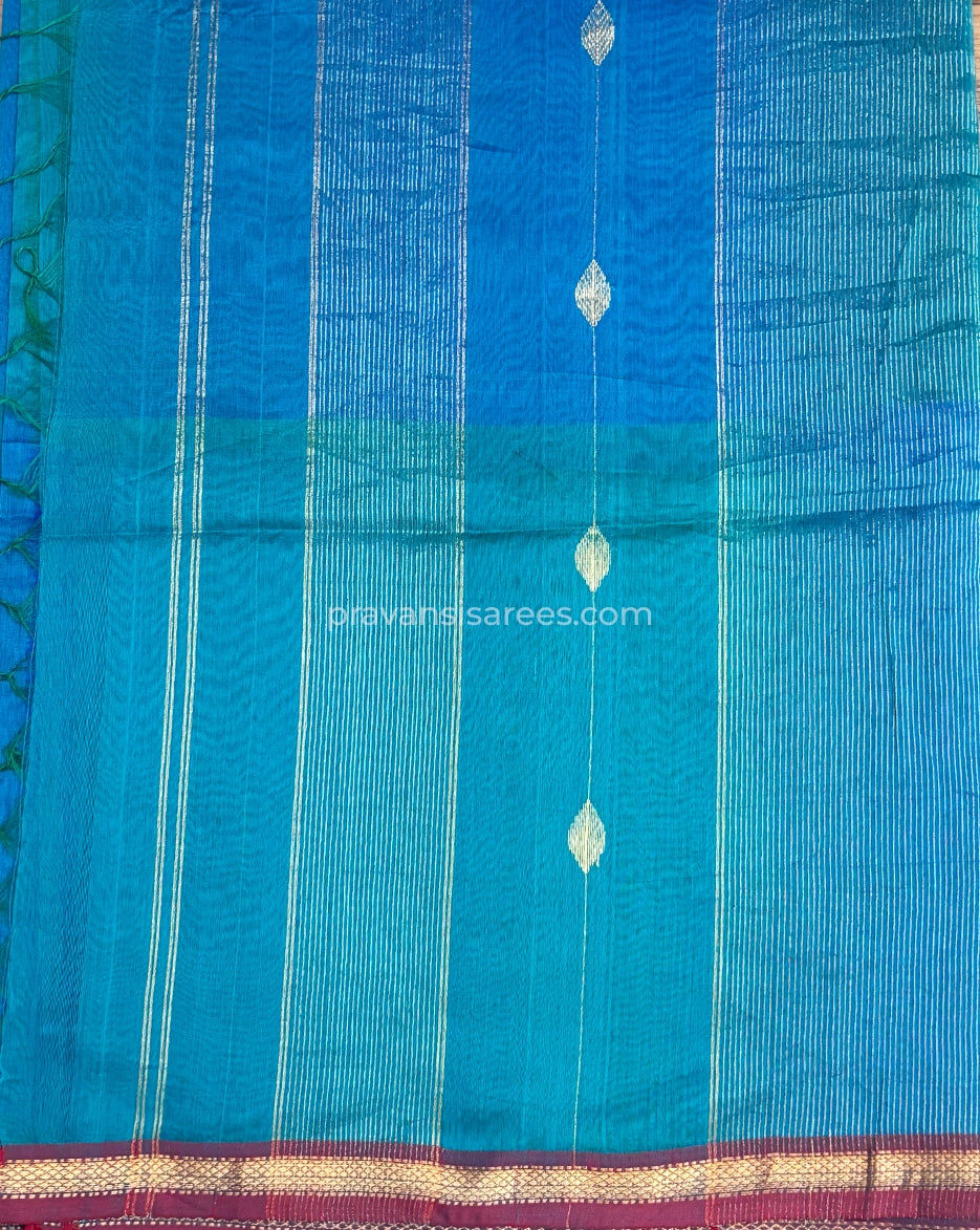 Open view of the Pure Maheshwari Shaded Butti Blue Saree showing the full saree design