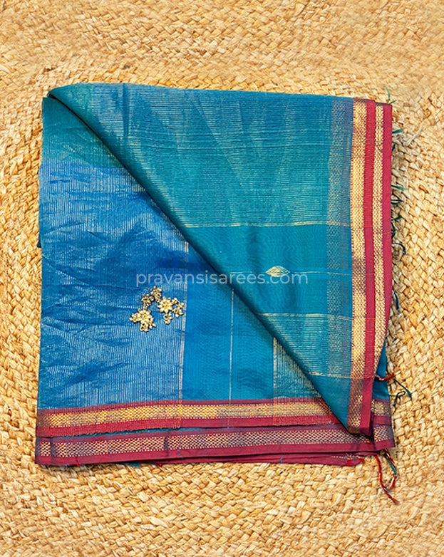 Open view of Pure Maheshwari Shaded Butti Blue Saree