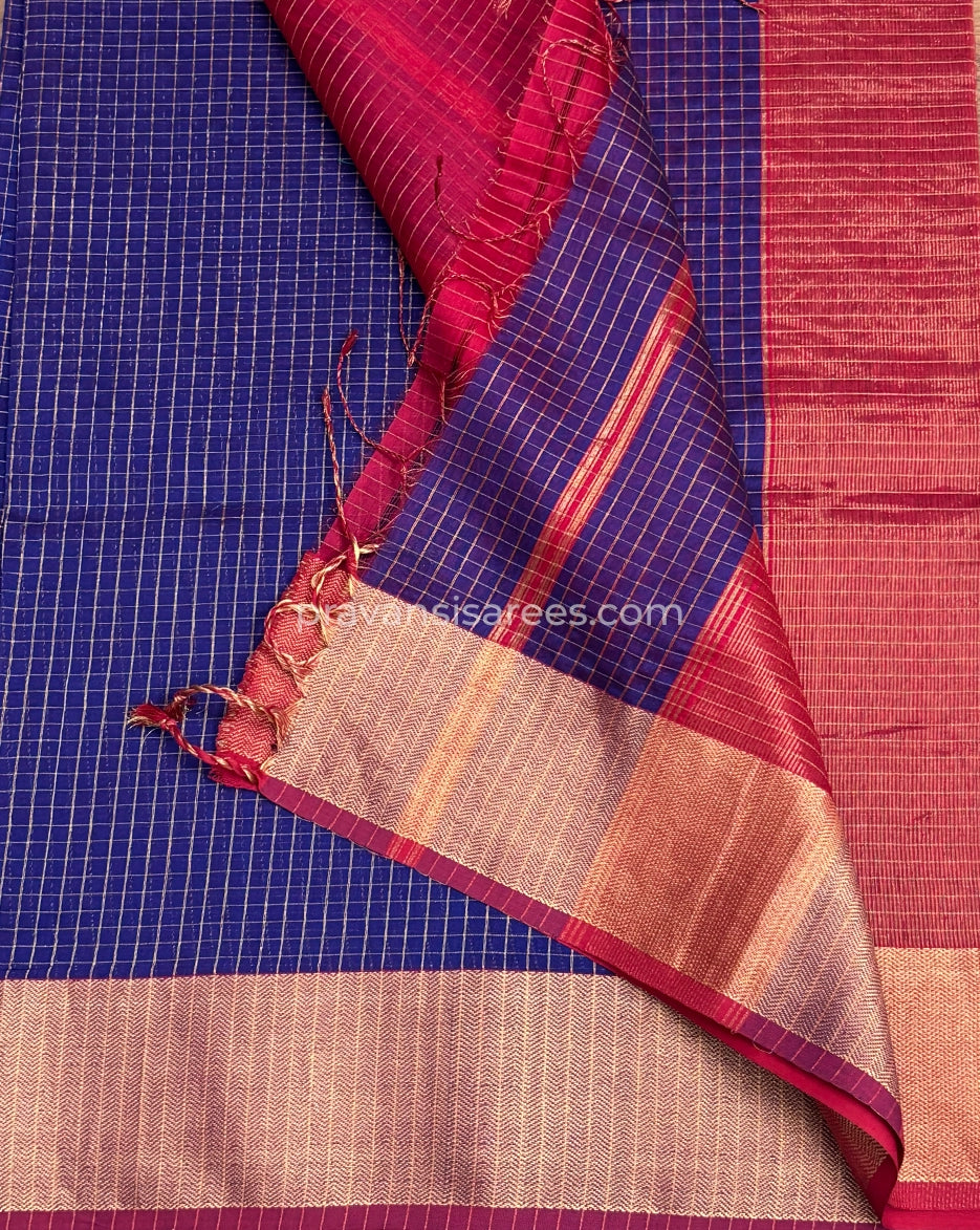 Product view of the Pure Maheshwari Zari Checks Purple Saree