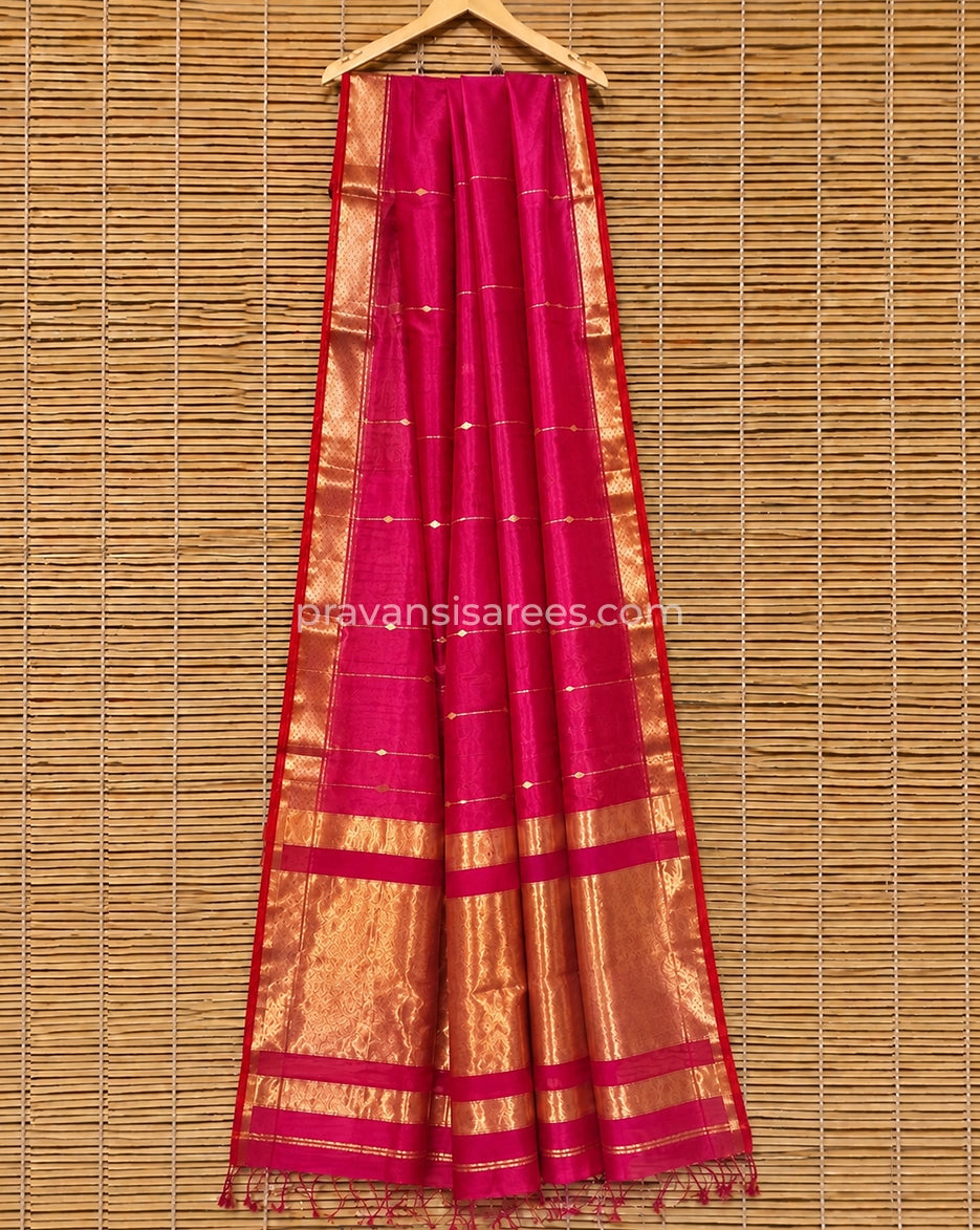 Full view of Rani Pink Silk by Cotton Maheshwari Buttidar Saree